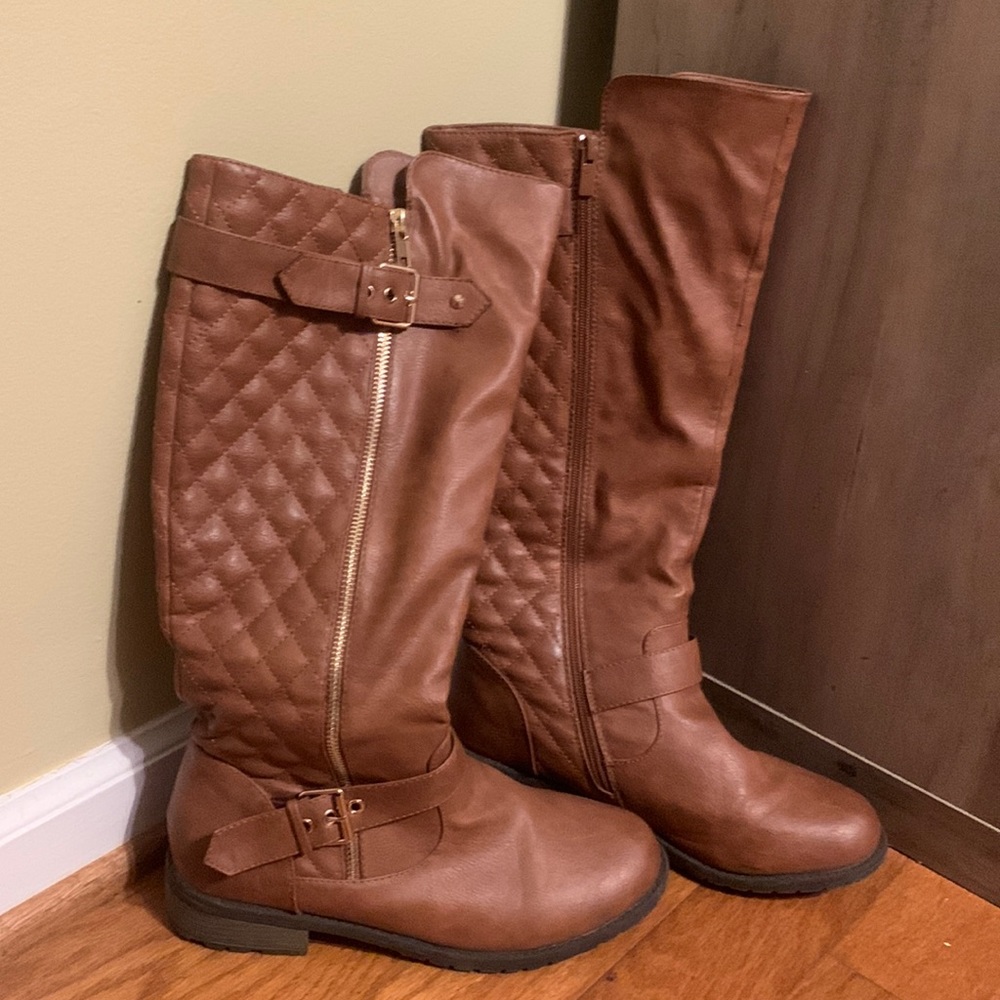 Brown boots